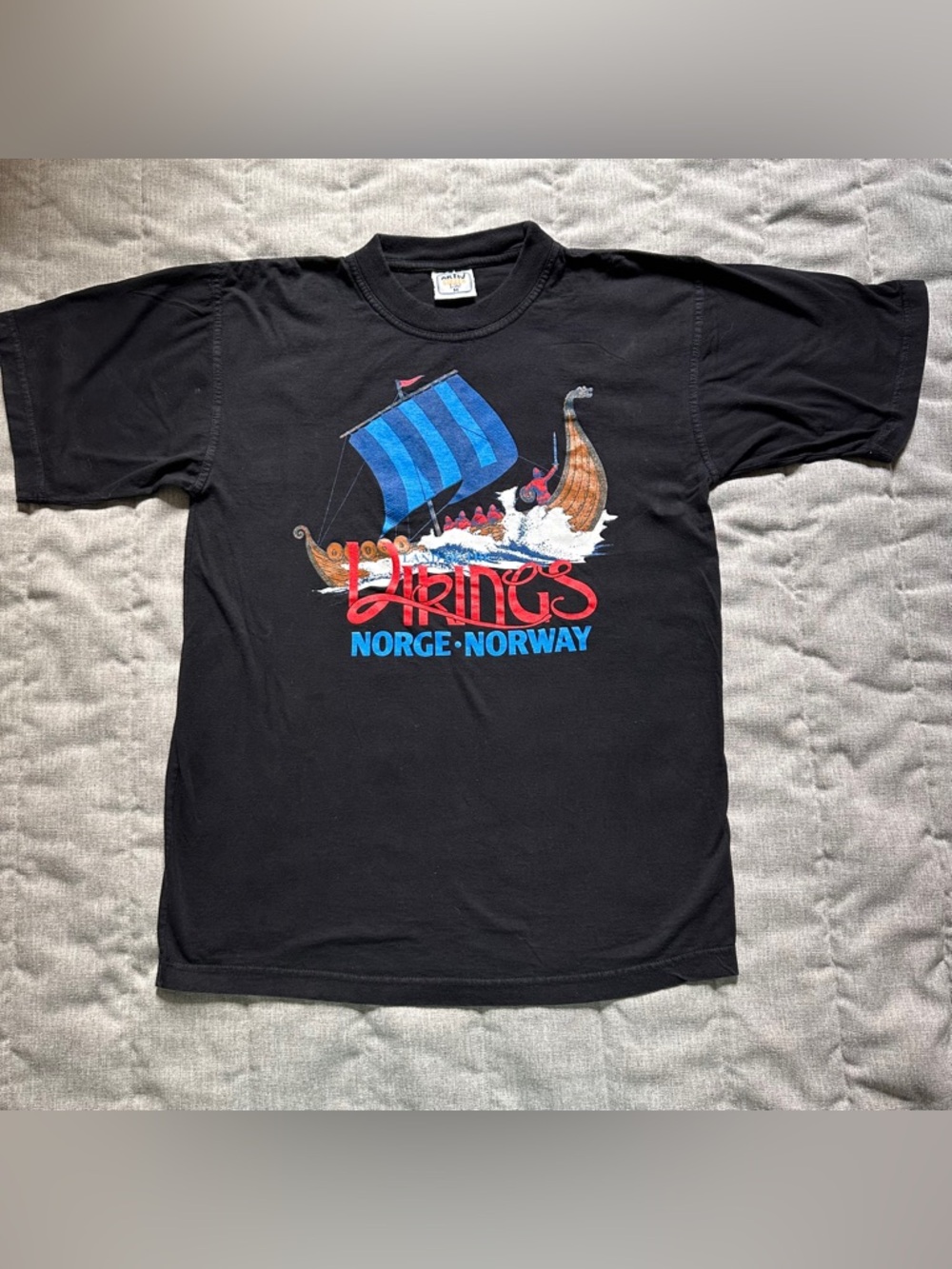 VTG Aktiv Golden Line Viking Norge Norway Shirt Womens M Black Ship Graphic Tee